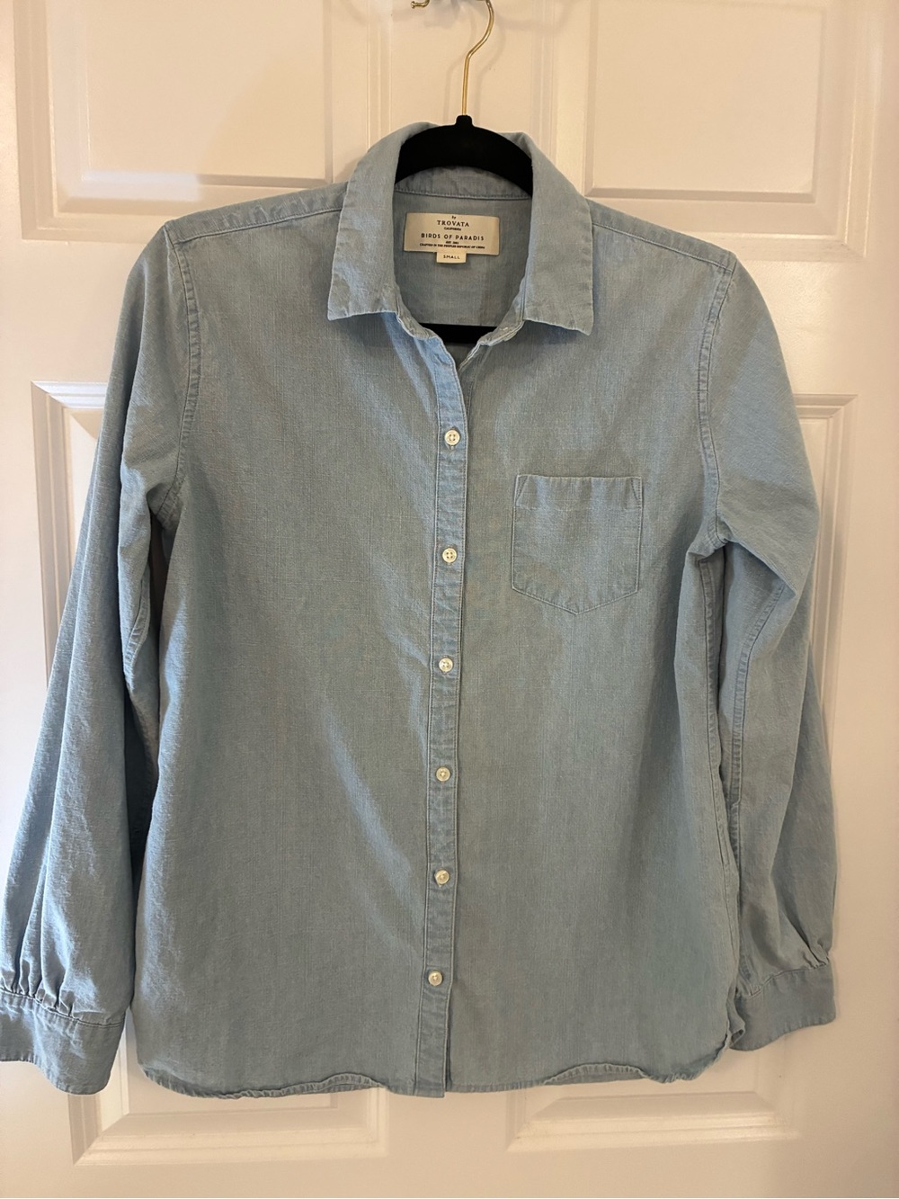 Trovata Birds of Paradise Button Down Blue - Size Small